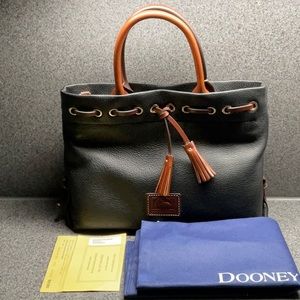 NWT Black Dooney & Bourke Tassel Tote